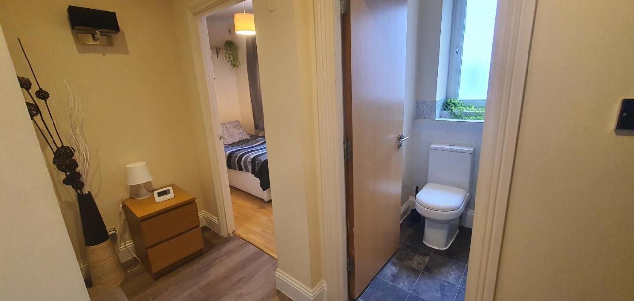 Double Room&Private Bath Near The Square Mile Лондон Екстериор снимка